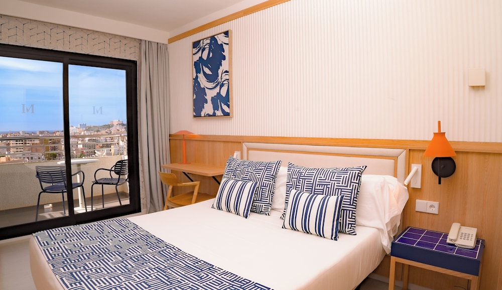 Hotel Isla Mallorca & Spa — Hotel rooms in Palma de Mallorca, Balearic Islands