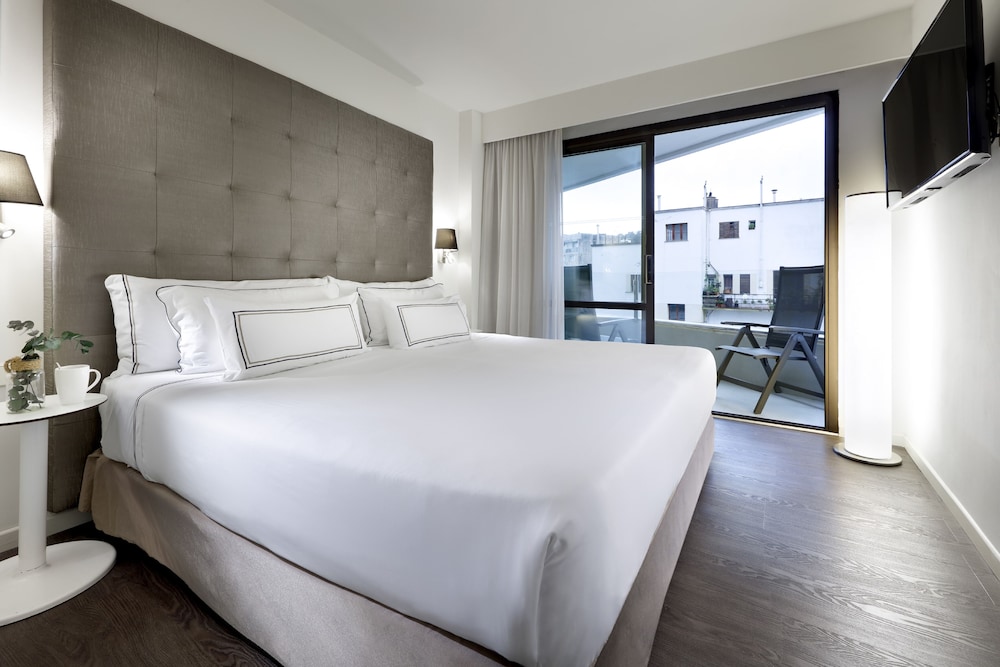 Melia Palma Marina — Hotel rooms in Palma de Mallorca, Balearic Islands