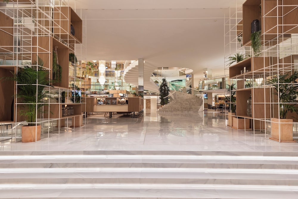 Melia Palma Marina — Hotel building in Palma de Mallorca, Balearic Islands