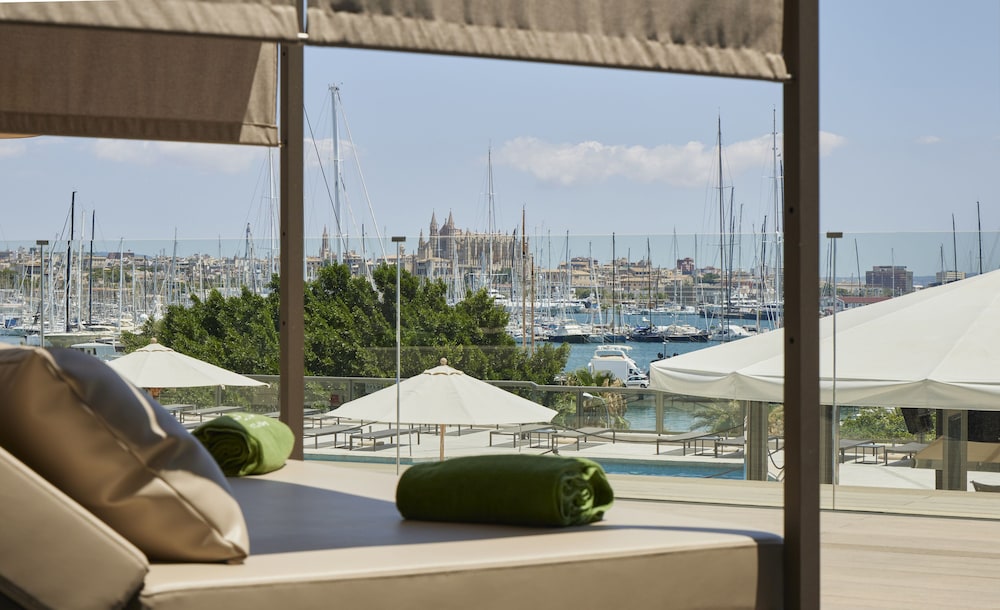 Melia Palma Marina — Hotel rooms in Palma de Mallorca, Balearic Islands