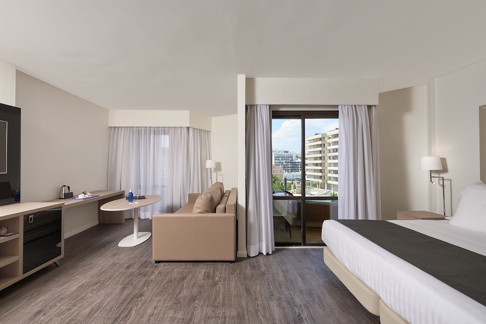 Melia Palma Marina — Hotel rooms in Palma de Mallorca, Balearic Islands