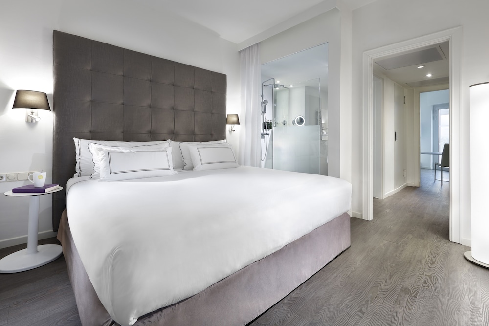 Melia Palma Marina — Hotel rooms in Palma de Mallorca, Balearic Islands
