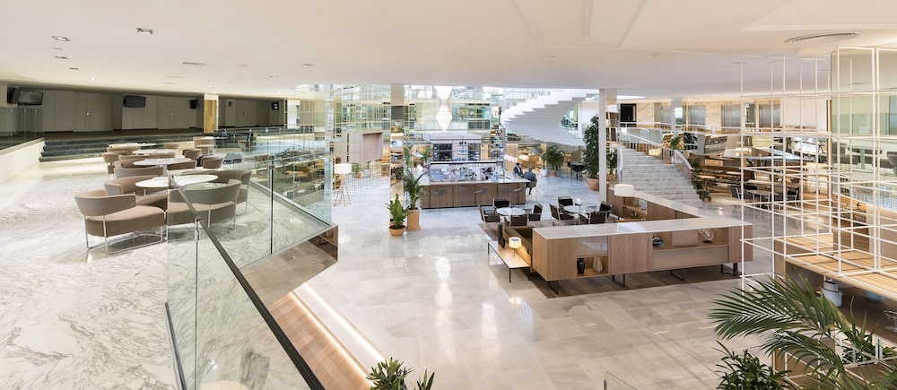 Melia Palma Marina — Restaurant & bars in Palma de Mallorca, Balearic Islands