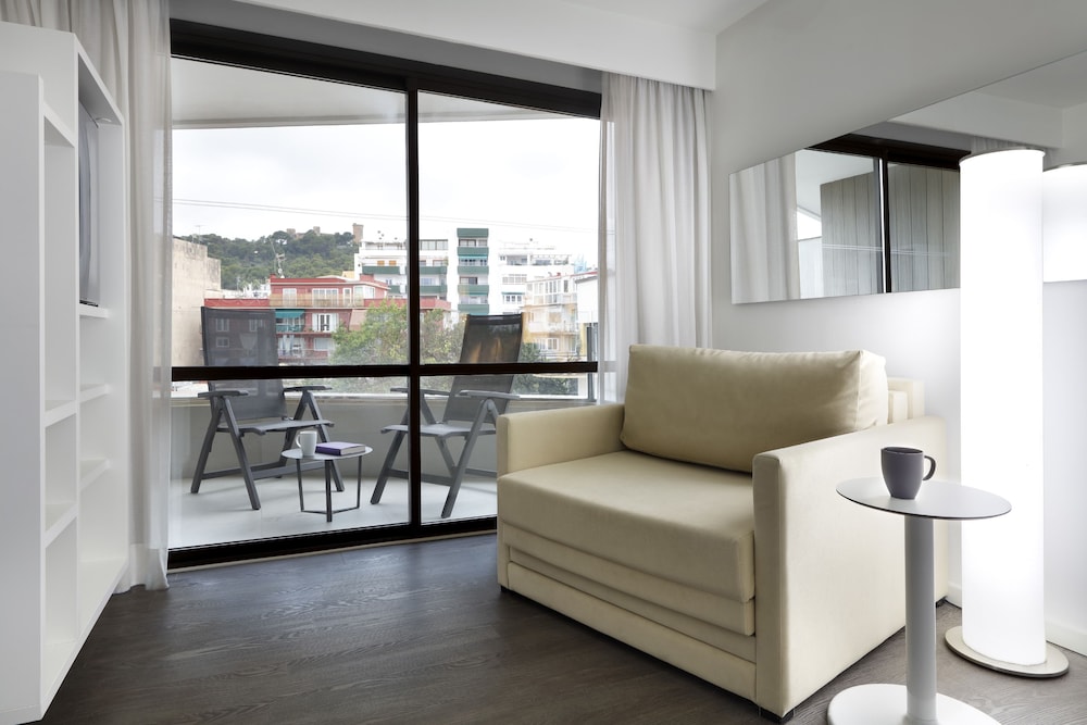 Melia Palma Marina — Hotel rooms in Palma de Mallorca, Balearic Islands