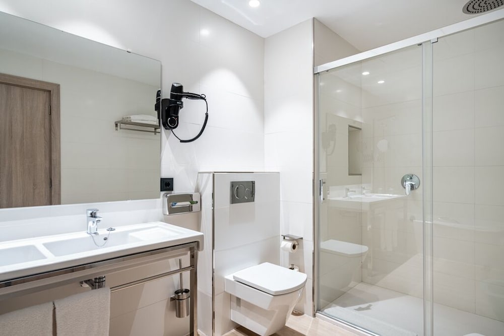 Hotel Mirador — Hotel rooms in Palma de Mallorca, Balearic Islands