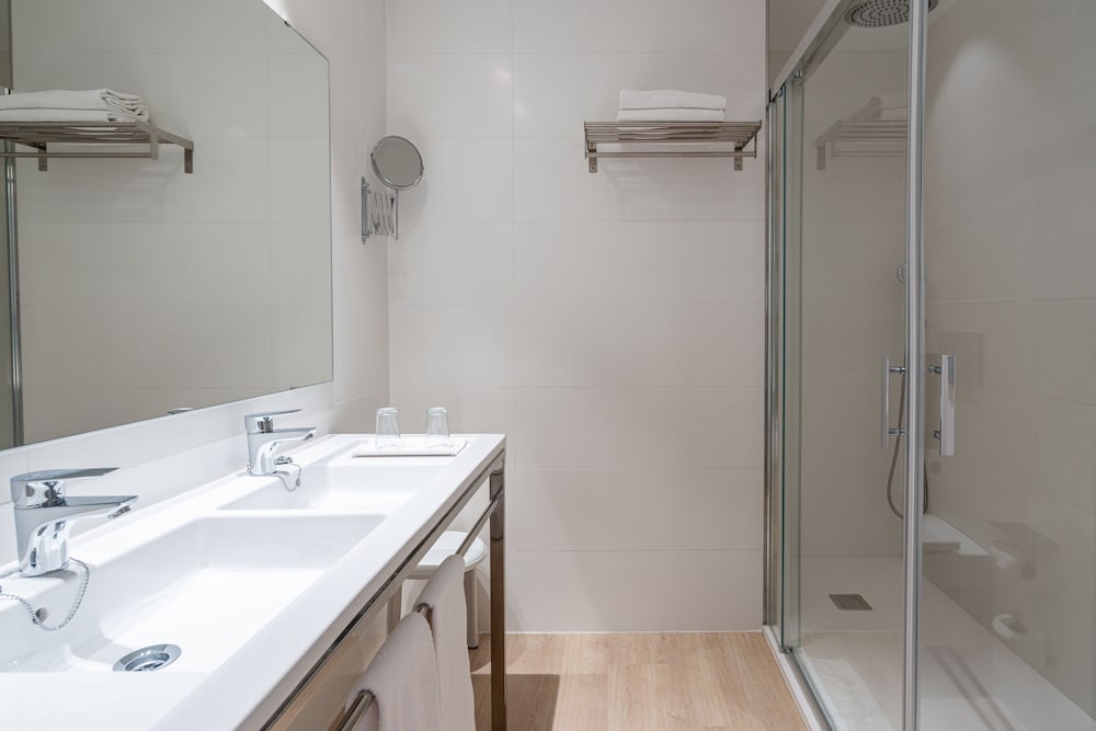 Hotel Mirador — Hotel rooms in Palma de Mallorca, Balearic Islands