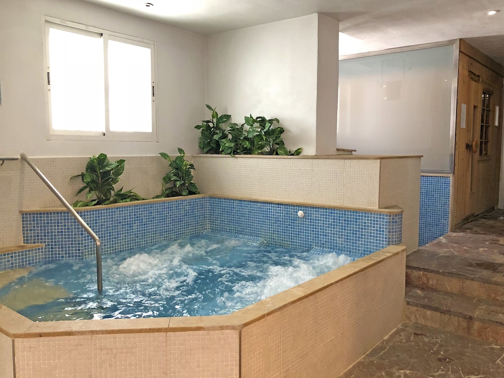 Hotel Mirador — Spa in Palma de Mallorca, Balearic Islands
