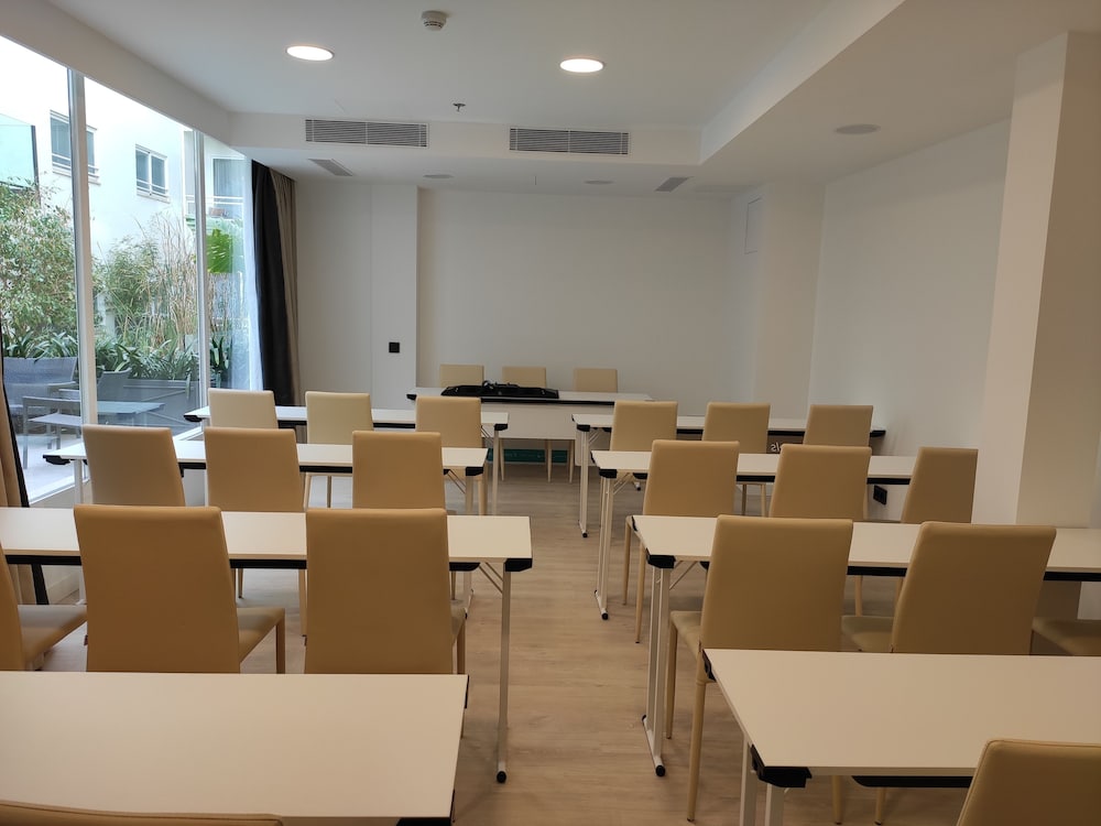 Hotel Mirador — Hotel rooms in Palma de Mallorca, Balearic Islands