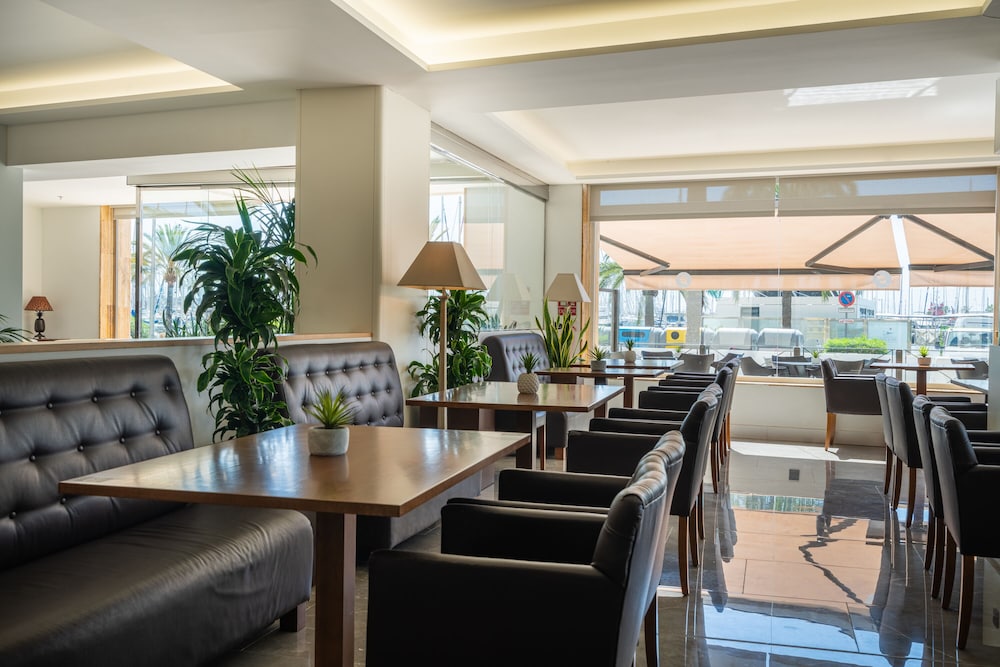 Hotel Mirador — Restaurant & bars in Palma de Mallorca, Balearic Islands