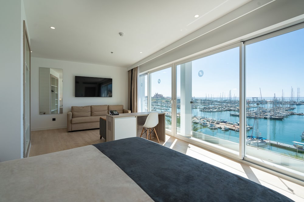 Hotel Mirador — Hotel rooms in Palma de Mallorca, Balearic Islands