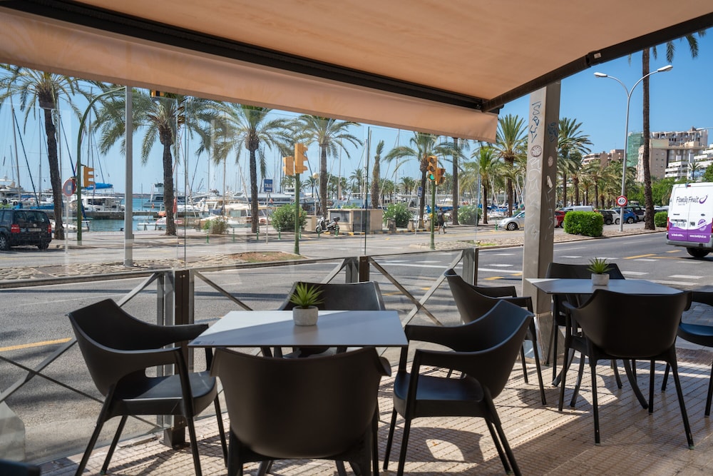 Hotel Mirador — Restaurant & bars in Palma de Mallorca, Balearic Islands