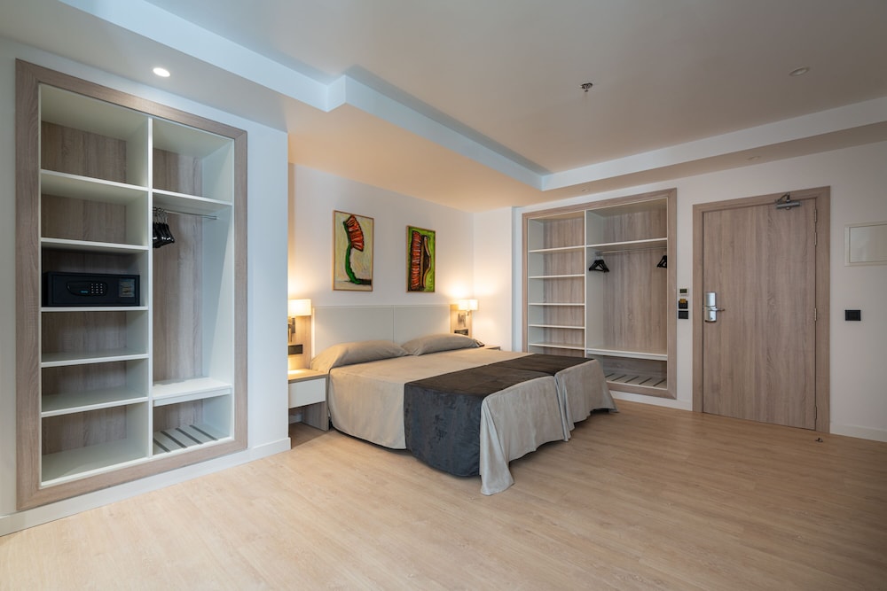 Hotel Mirador — Hotel rooms in Palma de Mallorca, Balearic Islands