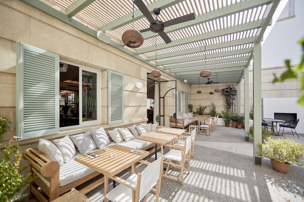 MHOUSE Boutique Hotel Palma — Restaurant & bars in Palma de Mallorca, Balearic Islands