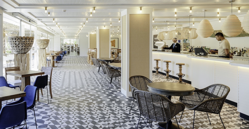 H10 Vintage Salou - Adults Only — Restaurant & bars in Salou, Catalonia