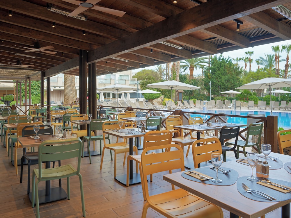 H10 Vintage Salou - Adults Only — Restaurant & bars in Salou, Catalonia