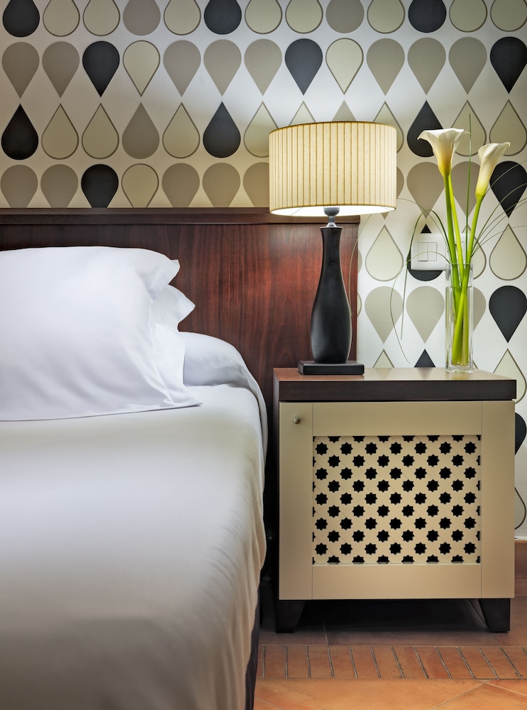 H10 Vintage Salou - Adults Only — Hotel rooms in Salou, Catalonia