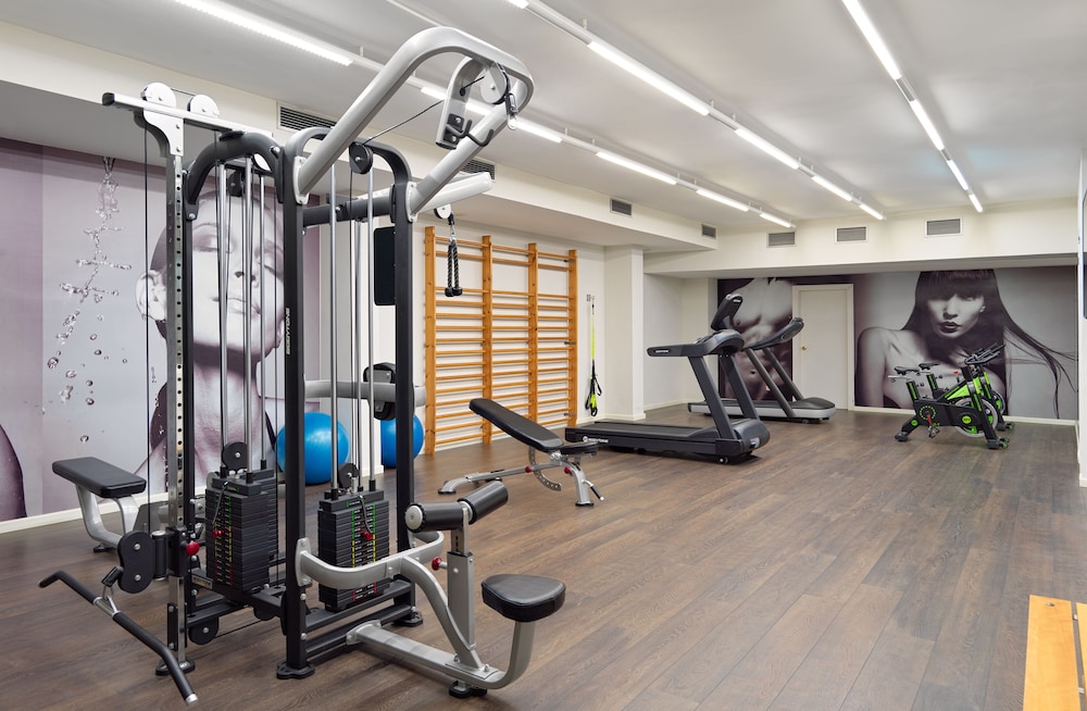 H10 Mediterranean Village — Facilities in Salou, Catalonia