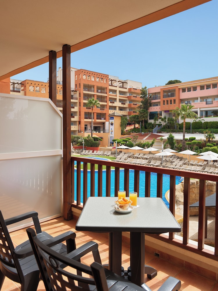 H10 Mediterranean Village — Rooms in Salou, Catalonia