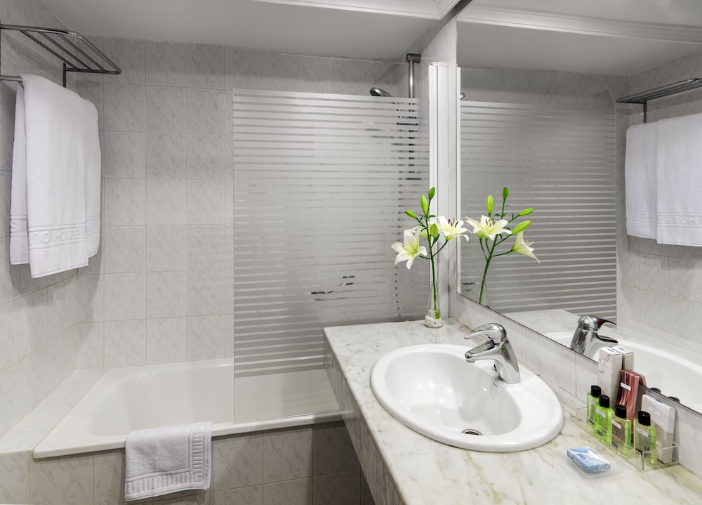 H10 Lanzarote Princess — Hotel rooms in Playa Blanca, Canary Islands