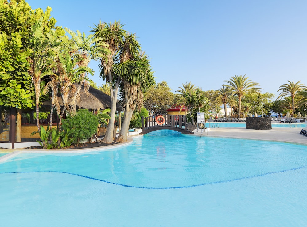 H10 Lanzarote Princess — Swimming pool in Playa Blanca, Canary Islands