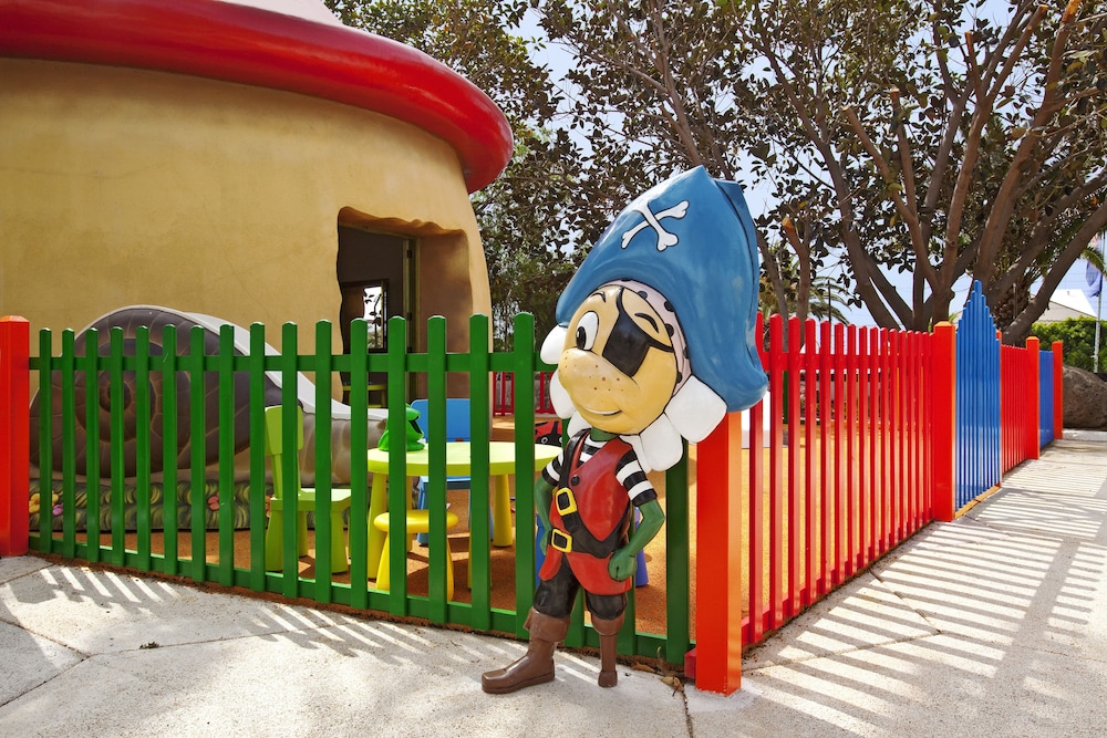H10 Lanzarote Princess — Attractions for children in Playa Blanca, Canary Islands