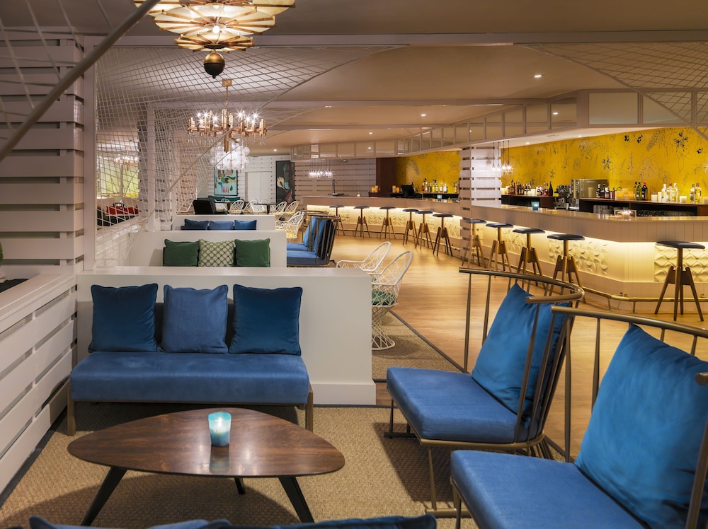 H10 Lanzarote Princess — Restaurant & bars in Playa Blanca, Canary Islands