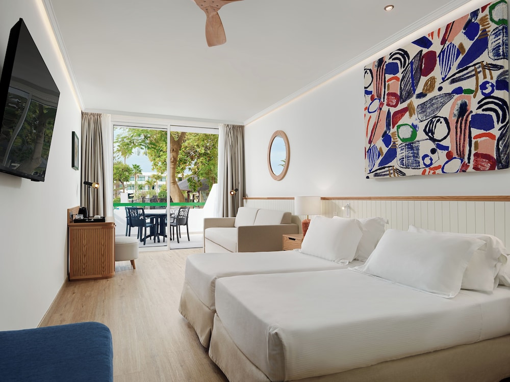 H10 Lanzarote Princess — Hotel rooms in Playa Blanca, Canary Islands