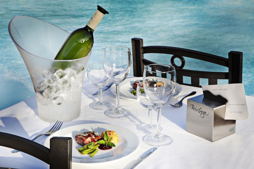H10 Lanzarote Princess — Restaurant & bars in Playa Blanca, Canary Islands