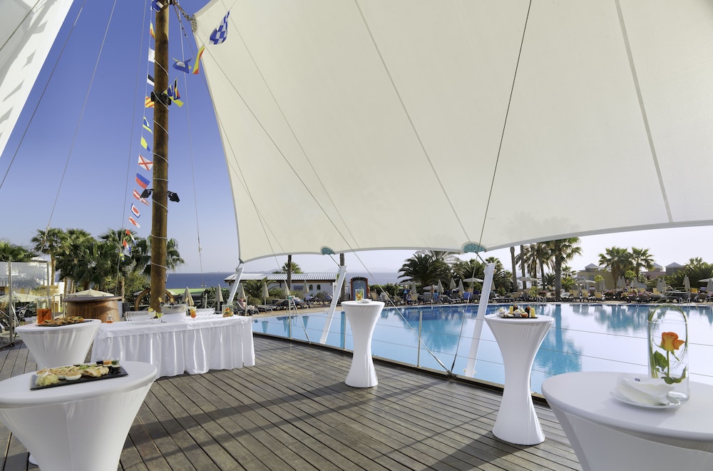 H10 Rubicón Horizons Collection — Swimming pool in Playa Blanca, Canary Islands