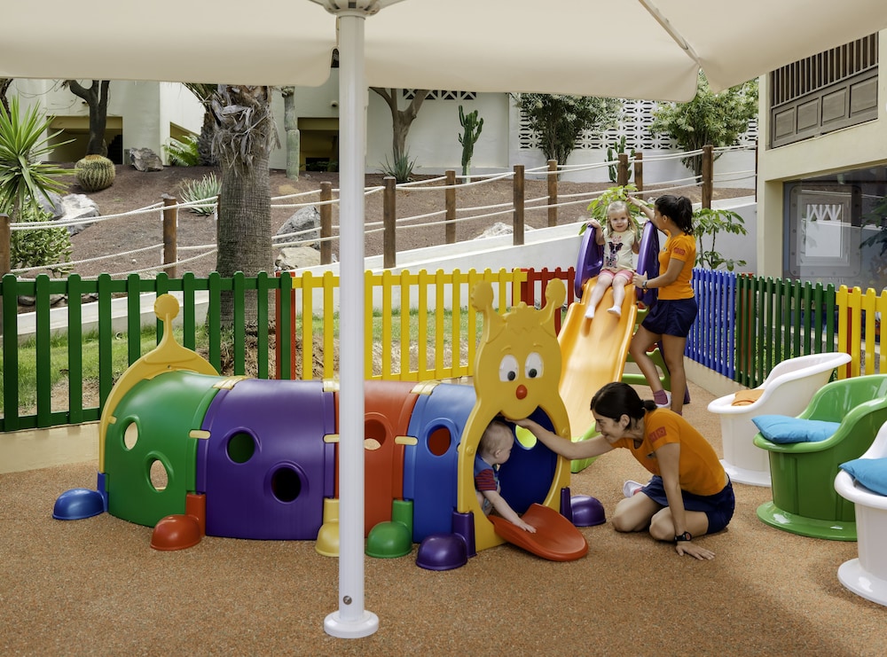 H10 Rubicón Horizons Collection — Attractions for children in Playa Blanca, Canary Islands