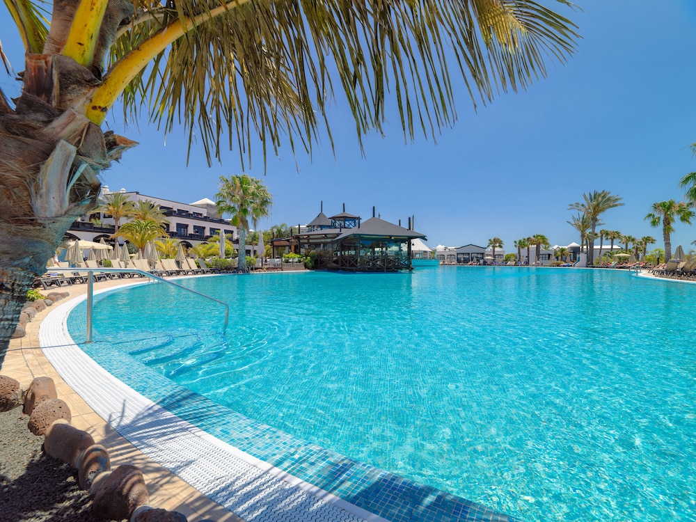 H10 Rubicón Horizons Collection — Swimming pool in Playa Blanca, Canary Islands