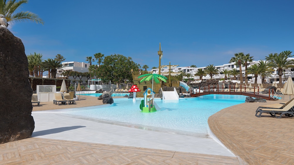 H10 Suites Lanzarote Gardens — Attractions for children in Costa Teguise, Canary Islands