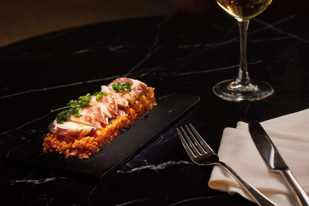 NH Collection Sevilla — Restaurant & bars in Seville, Andalusia
