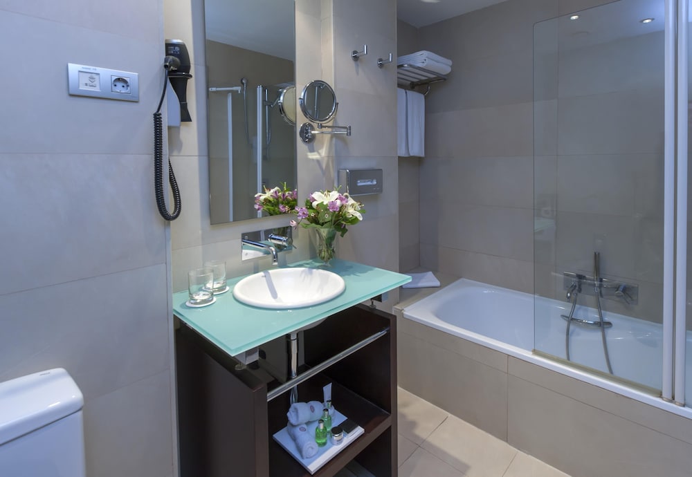 NH Collection Sevilla — Hotel rooms in Seville, Andalusia