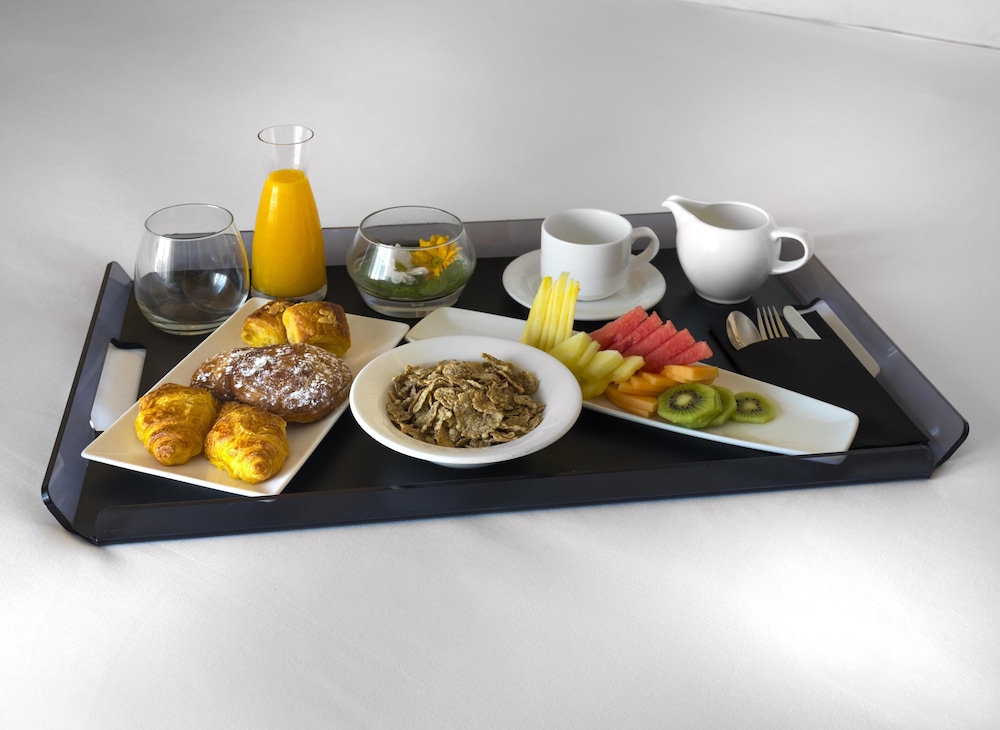 NH San Pedro — Hotel rooms in Marbella, Andalusia