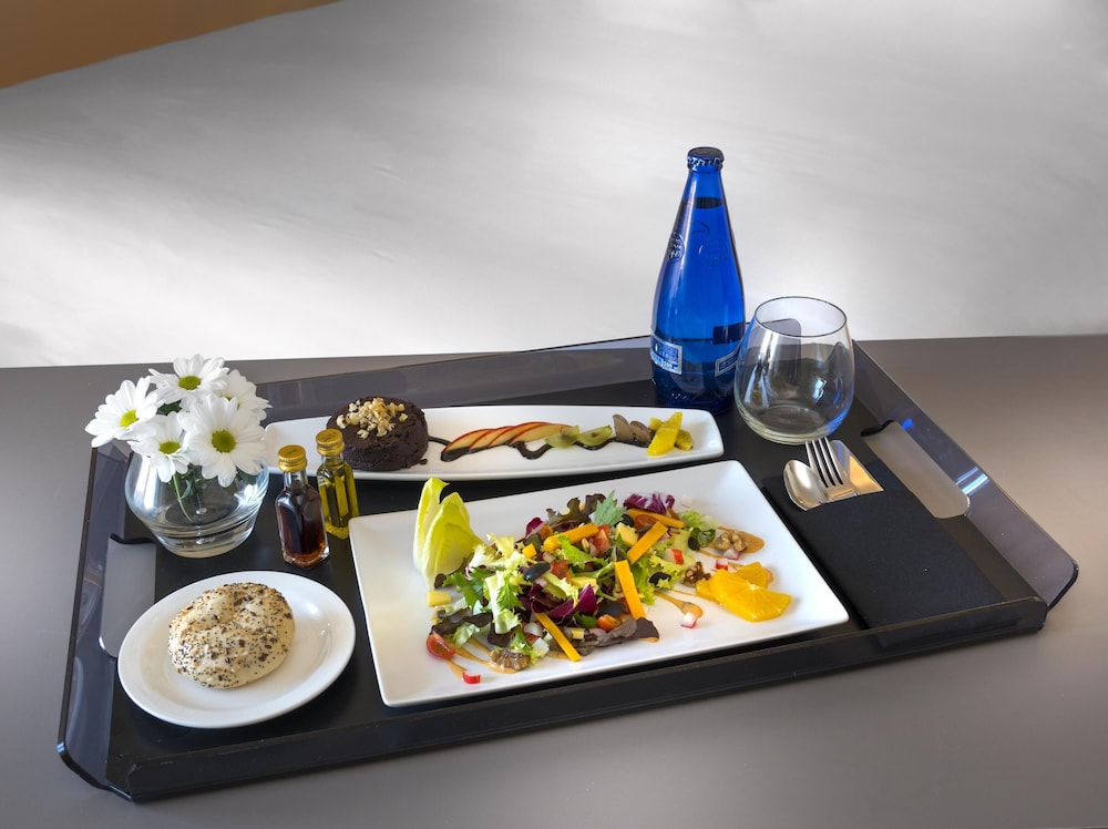 NH San Pedro — Restaurant & bars in Marbella, Andalusia