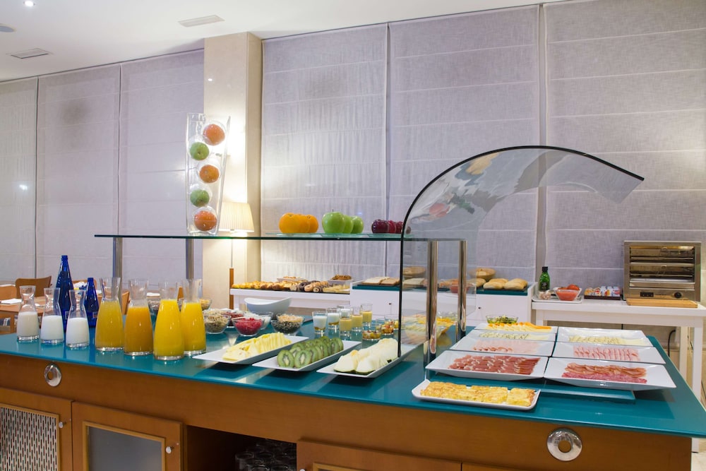NH San Pedro — Restaurant & bars in Marbella, Andalusia