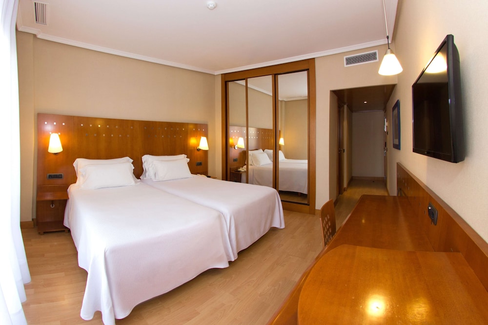 NH San Pedro — Hotel rooms in Marbella, Andalusia