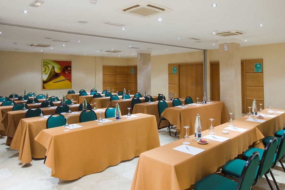 NH San Pedro — Hotel building in Marbella, Andalusia