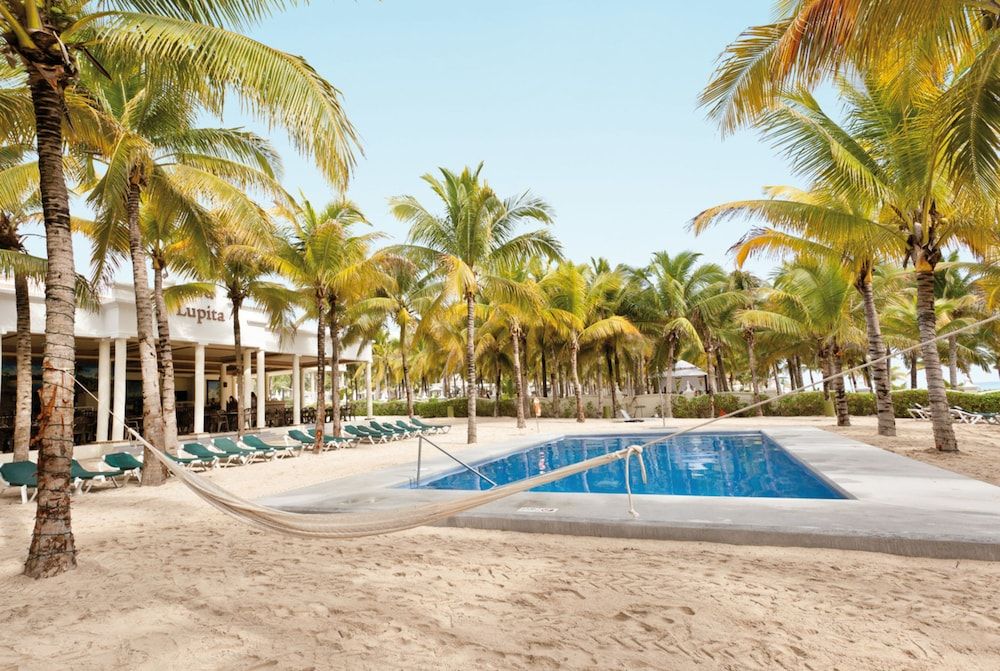 Playa del Carmen (6 dni) w Hotel Riu Lupita - All Inclusive z Warszawy