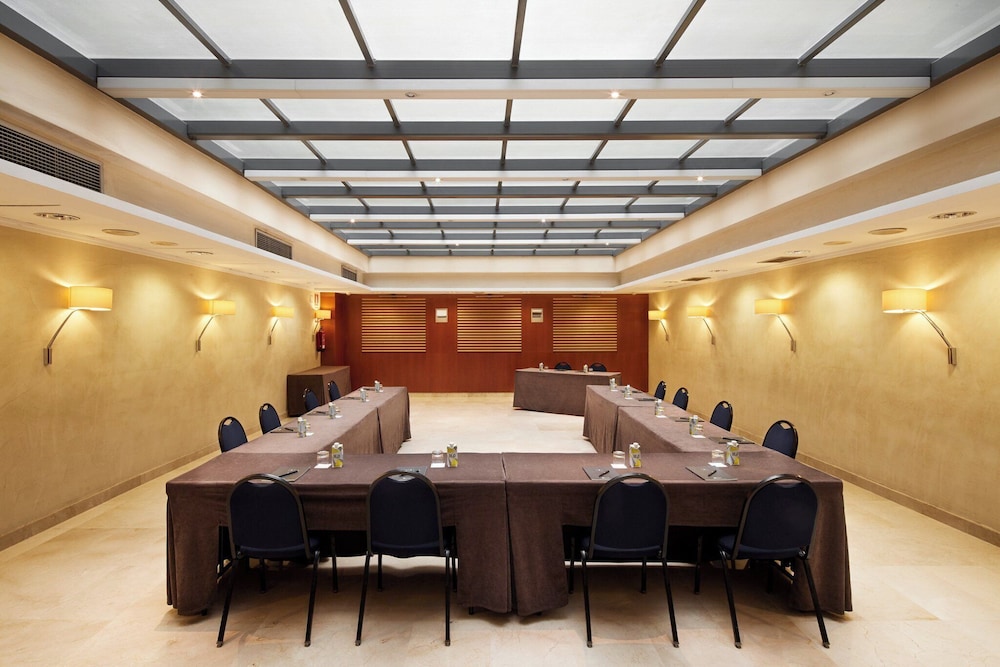 Sercotel Cornella Barcelona — Hotel building in Barcelona, Catalonia