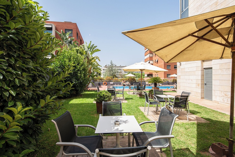 Sercotel Cornella Barcelona — Swimming pool in Barcelona, Catalonia