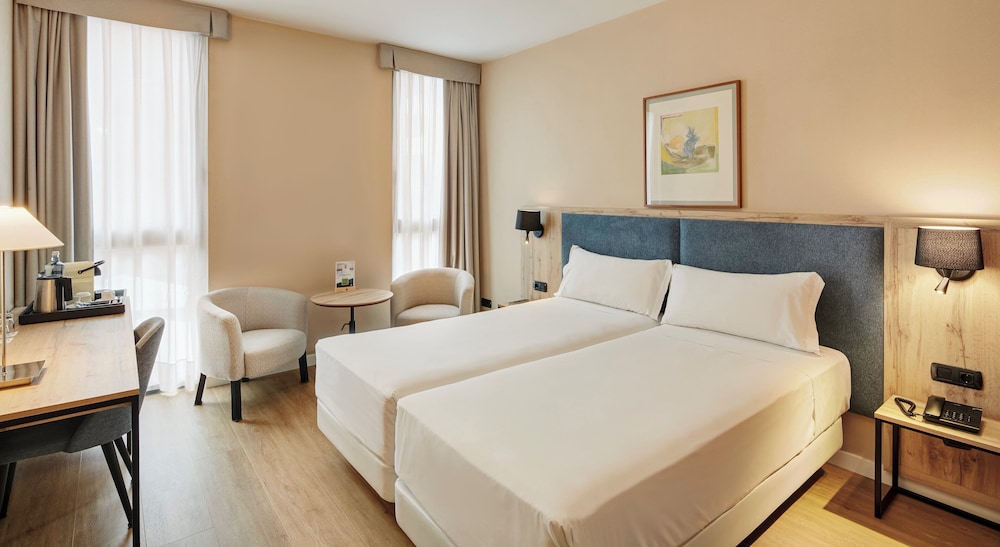 Sercotel Cornella Barcelona — Hotel rooms in Barcelona, Catalonia