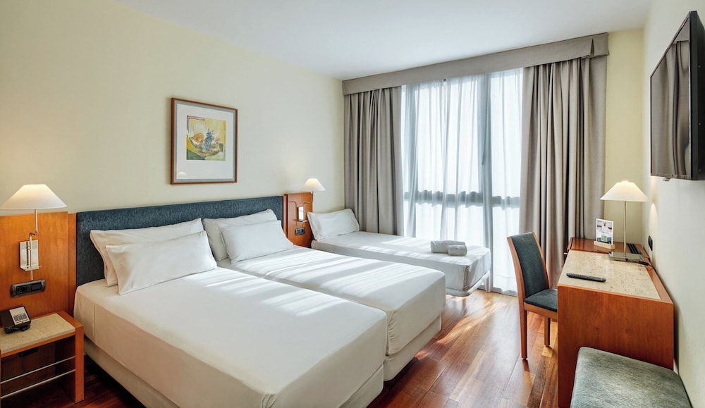 Sercotel Cornella Barcelona — Hotel rooms in Barcelona, Catalonia