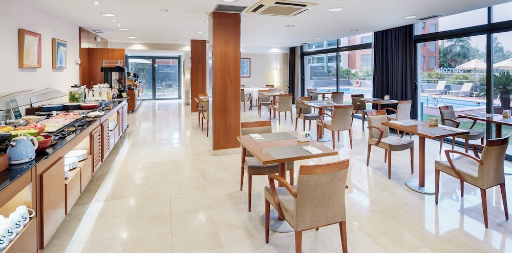 Sercotel Cornella Barcelona — Restaurant & bars in Barcelona, Catalonia