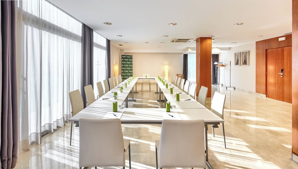 Sercotel Cornella Barcelona — Hotel building in Barcelona, Catalonia