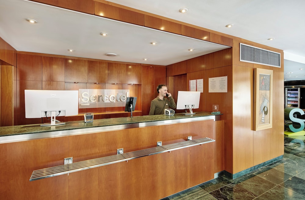 Sercotel Cornella Barcelona — Hotel building in Barcelona, Catalonia