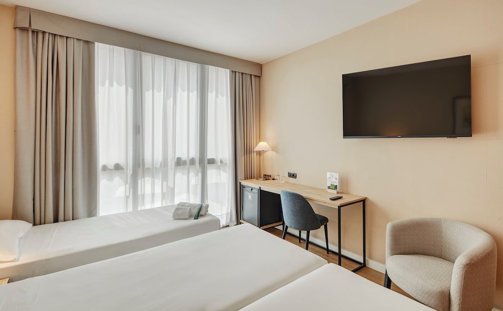 Sercotel Cornella Barcelona — Hotel rooms in Barcelona, Catalonia