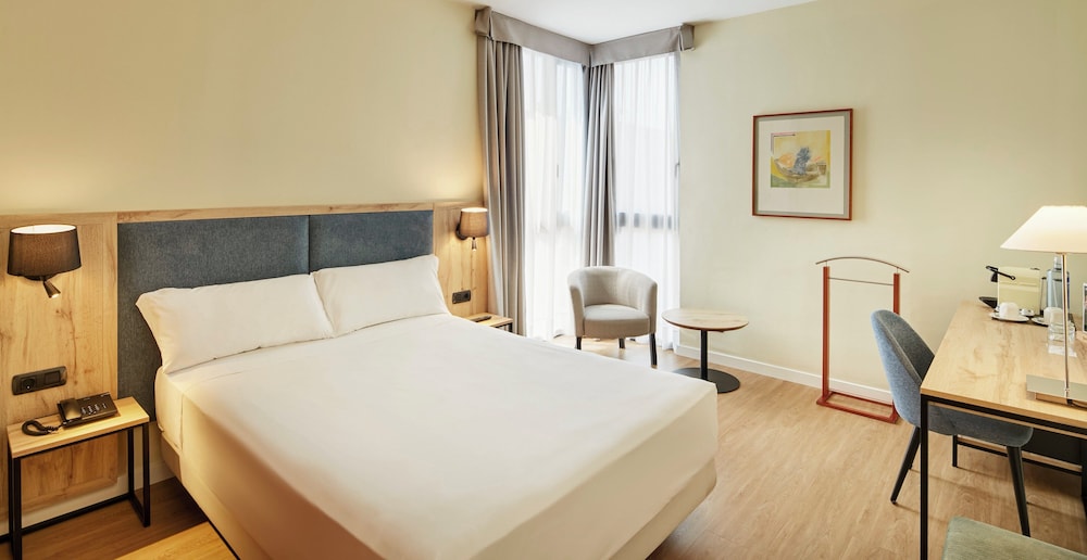 Sercotel Cornella Barcelona — Hotel rooms in Barcelona, Catalonia