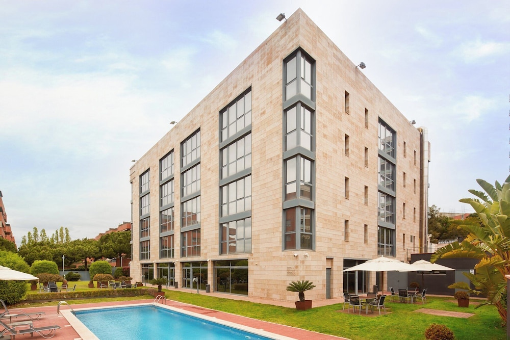 Sercotel Cornella Barcelona — Hotel building in Barcelona, Catalonia